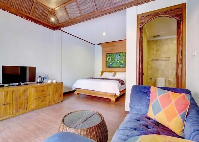 Hotel Hastinapura 4*